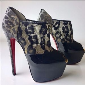 👠Auc. Christian Louboutin heels👠
